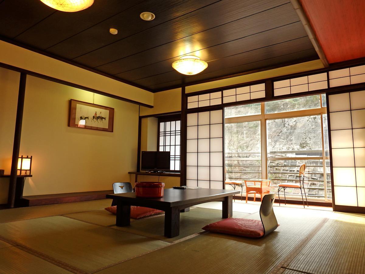 מלון טויאמה Yamada Onsen Genenro מראה חיצוני תמונה